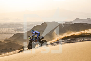 2022-01-01 - Quad Motul action during the Stage 1A of the Dakar Rally 2022 between Jeddah and Hail, on January 1st 2022 in Hail, Saudi Arabia - STAGE 1A OF THE DAKAR RALLY 2022 BETWEEN JEDDAH AND HAIL - RALLY - MOTORS