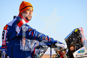 2022-01-01 - 48 Hongyi Zhao (chn), Wu Pu Da Hai Dao Rally Team, KTM 450 Rally Replica, Moto, portrait during the Stage 1A of the Dakar Rally 2022 between Jeddah and Hail, on January 1st 2022 in Hail, Saudi Arabia - STAGE 1A OF THE DAKAR RALLY 2022 BETWEEN JEDDAH AND HAIL - RALLY - MOTORS