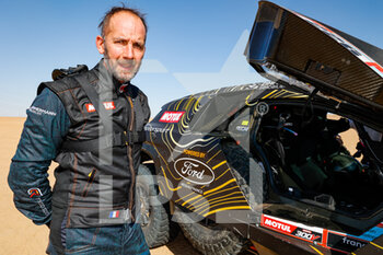 2022-01-01 - Winocq Alex (fra), GCK Motorsport, GCK Thunder, Auto FIA T1/T2, W2RC, Motul, portrait during the Stage 1A of the Dakar Rally 2022 between Jeddah and Hail, on January 1st 2022 in Hail, Saudi Arabia - STAGE 1A OF THE DAKAR RALLY 2022 BETWEEN JEDDAH AND HAIL - RALLY - MOTORS