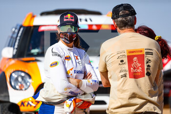 2022-01-01 - Sanz Laia (spa), X-Raid Mini John Cooper Works Rally, Mini All4 Racing, Auto FIA T1/T2, portrait during the Stage 1A of the Dakar Rally 2022 between Jeddah and Hail, on January 1st 2022 in Hail, Saudi Arabia - STAGE 1A OF THE DAKAR RALLY 2022 BETWEEN JEDDAH AND HAIL - RALLY - MOTORS