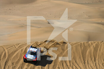 2022-01-01 - 229 Chabot Ronan (fra), Pillot Gilles (fra), Overdrive Toyota, Toyota Hilux Overdrive, Auto FIA T1/T2, action during the Stage 1A of the Dakar Rally 2022 between Jeddah and Hail, on January 1st 2022 in Hail, Saudi Arabia - STAGE 1A OF THE DAKAR RALLY 2022 BETWEEN JEDDAH AND HAIL - RALLY - MOTORS