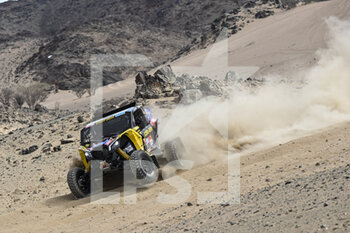 2022-01-01 - 408 Taylor Molly (aus), Moscatt Dale (aus), Can-Am Factory South Racing, Can-Am XRS, T4 FIA SSV, Motul, action during the Stage 1A of the Dakar Rally 2022 between Jeddah and Hail, on January 1st 2022 in Hail, Saudi Arabia - STAGE 1A OF THE DAKAR RALLY 2022 BETWEEN JEDDAH AND HAIL - RALLY - MOTORS