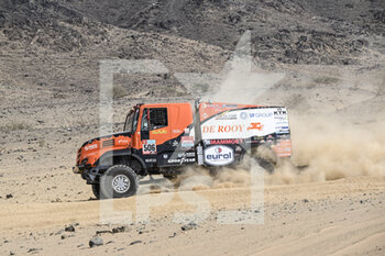 2022-01-01 - 506 Van der Brink Martin (nld), Willemsen Peter (bel), Der Kinderen Bernard (nld), Mammoet Rallysport Team de Rooy Iveco, Iveco Powerstar, T5 FIA Camion, action during the Stage 1A of the Dakar Rally 2022 between Jeddah and Hail, on January 1st 2022 in Hail, Saudi Arabia - STAGE 1A OF THE DAKAR RALLY 2022 BETWEEN JEDDAH AND HAIL - RALLY - MOTORS