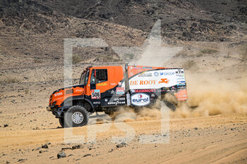 2022-01-01 - 506 Van der Brink Martin (nld), Willemsen Peter (bel), Der Kinderen Bernard (nld), Mammoet Rallysport Team de Rooy Iveco, Iveco Powerstar, T5 FIA Camion, action during the Stage 1A of the Dakar Rally 2022 between Jeddah and Hail, on January 1st 2022 in Hail, Saudi Arabia - STAGE 1A OF THE DAKAR RALLY 2022 BETWEEN JEDDAH AND HAIL - RALLY - MOTORS