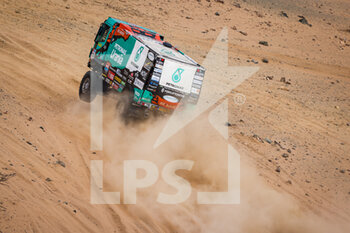 2022-01-01 - 524 Van Den Brink Mitchel (nld), Mouw Rijk (nld), Donkelaar Bert (nld), Petronas Team de Rooy Iveco, Iveco Powestar, T5 FIA Camion, action during the Stage 1A of the Dakar Rally 2022 between Jeddah and Hail, on January 1st 2022 in Hail, Saudi Arabia - STAGE 1A OF THE DAKAR RALLY 2022 BETWEEN JEDDAH AND HAIL - RALLY - MOTORS