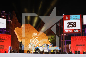 2022-01-01 - 258 Cherednikov Andrey (kaz), Tleukhan Meiram (kaz), Offroadsport, Ford F150 Evo, Auto FIA T1/T2, action during the Podium Start of the Dakar Rally 2022, on January 1st 2022 in Hail, Saudi Arabia - PODIUM START OF THE DAKAR RALLY 2022 - RALLY - MOTORS