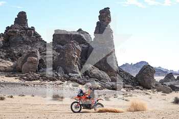2022-01-02 - 90 Petrucci Danilo (ita), Tech 3 KTM Factory Racing, KTM 450 Rally Factory Replica, Moto, W2RC, action during the Stage 1B of the Dakar Rally 2022 around Hail, on January 2nd, 2022 in Hail, Saudi Arabia - STAGE 1B OF THE DAKAR RALLY 2022 - RALLY - MOTORS