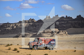 2022-01-02 - 522 De Groot Richard (nld), Hulsebosch Jan (nld), Laan Mark (nld), Firemen Dakar Team, Iveco Magirus 4x4 DRNL, T5 FIA Camion, action during the Stage 1B of the Dakar Rally 2022 around Hail, on January 2nd, 2022 in Hail, Saudi Arabia - STAGE 1B OF THE DAKAR RALLY 2022 - RALLY - MOTORS