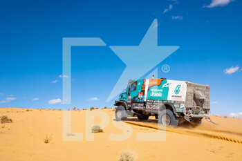 2022-01-02 - 504 Van Kasteren Janus (nld), Snijders Marcel (nld), Rodewald Darek (pol), Petronas Team de Rooy Iveco, Iveco Powerstar, T5 FIA Camion, action during the Stage 1B of the Dakar Rally 2022 around Hail, on January 2nd, 2022 in Hail, Saudi Arabia - STAGE 1B OF THE DAKAR RALLY 2022 - RALLY - MOTORS