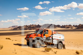 2022-01-02 - 506 Van der Brink Martin (nld), Willemsen Peter (bel), Der Kinderen Bernard (nld), Mammoet Rallysport Team de Rooy Iveco, Iveco Powerstar, T5 FIA Camion, action during the Stage 1B of the Dakar Rally 2022 around Hail, on January 2nd, 2022 in Hail, Saudi Arabia - STAGE 1B OF THE DAKAR RALLY 2022 - RALLY - MOTORS