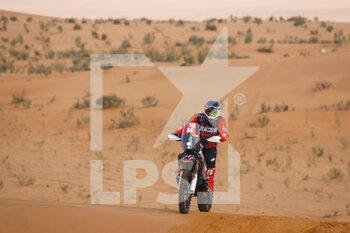 2022-01-03 - 84 Gregry Stuart (zaf), KTM 450 Rally Replica, Moto, Original by Motul, action during the Stage 2 of the Dakar Rally 2022 between Hail and Al Artawiya, on January 3rd 2022 in Al Artawiya, Saudi Arabia - STAGE 2 OF THE DAKAR RALLY 2022 BETWEEN HAIL AND AL ARTAWIYA - RALLY - MOTORS