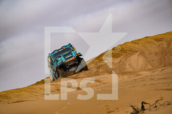 2022-01-03 - 515 Versteijnen Victor Willem Come (nld), Buursen Rob (nld), Smits Randy (nld), Petronas Team de Rooy Iveco, Iveco Powerstar, T5 FIA Camion, action during the Stage 2 of the Dakar Rally 2022 between Hail and Al Artawiya, on January 3rd 2022 in Al Artawiya, Saudi Arabia - STAGE 2 OF THE DAKAR RALLY 2022 BETWEEN HAIL AND AL ARTAWIYA - RALLY - MOTORS