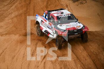 2022-01-03 - 237 Yacopini Juan Cruz (arg), Yacopini Alejandro Miguel (arg), Overdrive Toyota, Toyota Hilux Overdrive, Auto FIA T1/T2, action during the Stage 2 of the Dakar Rally 2022 between Hail and Al Artawiya, on January 3rd 2022 in Al Artawiya, Saudi Arabia - STAGE 2 OF THE DAKAR RALLY 2022 BETWEEN HAIL AND AL ARTAWIYA - RALLY - MOTORS