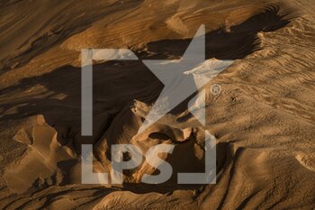 2022-01-04 - Sand, illustration, Landscape during the Stage 3 of the Dakar Rally 2022 between Al Qaysumah and Al Qaysumah, on January 4th 2022 in Al Qaysumah, Saudi Arabia - STAGE 3 OF THE DAKAR RALLY 2022 BETWEEN AL QAYSUMAH AND AL QAYSUMAH - RALLY - MOTORS
