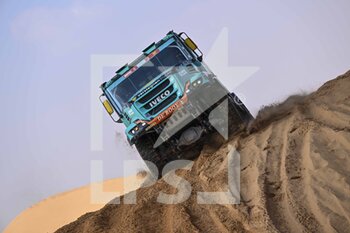 2022-01-04 - 515 Versteijnen Victor Willem Come (nld), Buursen Rob (nld), Smits Randy (nld), Petronas Team de Rooy Iveco, Iveco Powerstar, T5 FIA Camion, action during the Stage 3 of the Dakar Rally 2022 between Al Artawiya and Al Qaysumah, on January 4th 2022 in Al Qaysumah, Saudi Arabia - STAGE 3 OF THE DAKAR RALLY 2022 BETWEEN AL QAYSUMAH AND AL QAYSUMAH - RALLY - MOTORS
