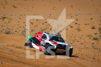 2022-01-04 - 205 during the Stage 3 of the Dakar Rally 2022 between Al Qaysumah and Al Qaysumah, on January 4th 2022 in Al Qaysumah, Saudi Arabia - STAGE 3 OF THE DAKAR RALLY 2022 BETWEEN AL QAYSUMAH AND AL QAYSUMAH - RALLY - MOTORS