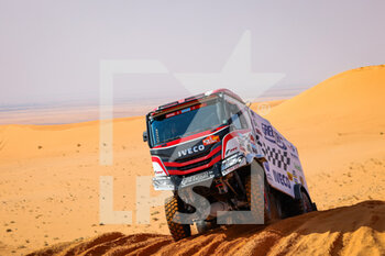 2022-01-04 - 534 Bowens Igor (bel), Boerboom Ulrich (bel), Wade Syndiely (sen), Gregooor Racing Team, Iveco T-Way, T5 FIA Camion, action during the Stage 3 of the Dakar Rally 2022 between Al Qaysumah and Al Qaysumah, on January 4th 2022 in Al Qaysumah, Saudi Arabia - STAGE 3 OF THE DAKAR RALLY 2022 BETWEEN AL QAYSUMAH AND AL QAYSUMAH - RALLY - MOTORS