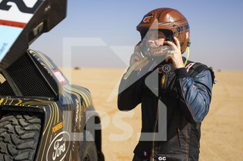2022-01-05 - Chicherit Guerlain (fra), GCK Motorsport, GCK Thunder, Auto FIA T1/T2, W2RC, Motul, portrait at the start, DSS during the Stage 4 of the Dakar Rally 2022 between Al Qaysumah and Riyadh, on January 5th 2022 in Riyadh, Saudi Arabia - STAGE 4 OF THE DAKAR RALLY 2022 BETWEEN AL QAYSUMAH AND RIYADH - RALLY - MOTORS