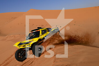 2022-01-05 - 214 Lavieille Christian (fra), Aubert Johnny (fra), MD Rallye Sport, Optimus MD Rallye, Auto FIA T1/T2, Motul, action during the Stage 4 of the Dakar Rally 2022 between Al Qaysumah and Riyadh, on January 5th 2022 in Riyadh, Saudi Arabia - STAGE 4 OF THE DAKAR RALLY 2022 BETWEEN AL QAYSUMAH AND RIYADH - RALLY - MOTORS