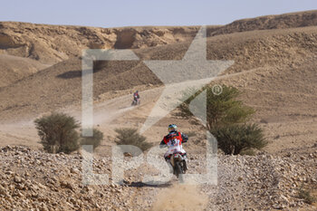 2022-01-06 - 35 Guillen Rivera Juan Pablo (mex), Nomadas Adventure, KTM 450 Rally, Moto, W2RC, actionduring the Stage 5 of the Dakar Rally 2022 around Riyadh, on January 6th 2022 in Riyadh, Saudi Arabia - STAGE 5 OF THE DAKAR RALLY 2022 - RALLY - MOTORS