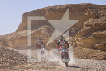 2022-01-06 - 132 Durand Kévin (fra), RS Moto Racing Team, Honda CRF 450 RX Rally RS, Moto, W2RC, action during the Stage 5 of the Dakar Rally 2022 around Riyadh, on January 6th 2022 in Riyadh, Saudi Arabia - STAGE 5 OF THE DAKAR RALLY 2022 - RALLY - MOTORS