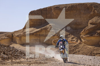 2022-01-06 - 161 Baatar Battur (mng), Kuwait Motorsports Club, KTM 450 Rally, Moto, W2RC, action during the Stage 5 of the Dakar Rally 2022 around Riyadh, on January 6th 2022 in Riyadh, Saudi Arabia - STAGE 5 OF THE DAKAR RALLY 2022 - RALLY - MOTORS