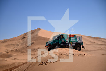 2022-01-06 - 515 Versteijnen Victor Willem Come (nld), Buursen Rob (nld), Smits Randy (nld), Petronas Team de Rooy Iveco, Iveco Powerstar, T5 FIA Camion, action during the Stage 5 of the Dakar Rally 2022 around Riyadh, on January 6th 2022 in Riyadh, Saudi Arabia - STAGE 5 OF THE DAKAR RALLY 2022 - RALLY - MOTORS