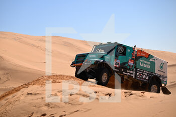 2022-01-06 - 504 Van Kasteren Janus (nld), Snijders Marcel (nld), Rodewald Darek (pol), Petronas Team de Rooy Iveco, Iveco Powerstar, T5 FIA Camion, action during the Stage 5 of the Dakar Rally 2022 around Riyadh, on January 6th 2022 in Riyadh, Saudi Arabia - STAGE 5 OF THE DAKAR RALLY 2022 - RALLY - MOTORS