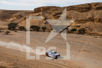 2022-01-07 - 229 Chabot Ronan (fra), Pillot Gilles (fra), Overdrive Toyota, Toyota Hilux Overdrive, Auto FIA T1/T2, action during the Stage 6 of the Dakar Rally 2022 around Riyadh, on January 7th 2022 in Riyadh, Saudi Arabia - STAGE 6 OF THE DAKAR RALLY 2022 AROUND RIYADH - RALLY - MOTORS