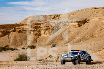 2022-01-07 - 236 Baud Lionel (fra), Garcin Jean-Pierre (fra), Peugeot 3008 DKR, PH Sport Auto FIA T1/T2, W2RC, action during the Stage 6 of the Dakar Rally 2022 around Riyadh, on January 7th 2022 in Riyadh, Saudi Arabia - STAGE 6 OF THE DAKAR RALLY 2022 AROUND RIYADH - RALLY - MOTORS
