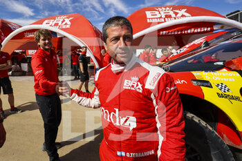 2022-01-07 - Terranova Orlando (arg), Bahrain Raid Xtreme, BRX Prodrive Hunter T1+, Auto FIA T1/T2, celebrates his first stage win with BRX during the Stage 6 of the Dakar Rally 2022 around Riyadh, on January 7th 2022 in Riyadh, Saudi Arabia - STAGE 6 OF THE DAKAR RALLY 2022 AROUND RIYADH - RALLY - MOTORS