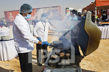 2022-01-08 - Ambiance Barbecue Motul during the Rest Day of the Dakar Rally 2022 on January 8th 2022 in Riyadh, Saudi Arabia - REST DAY OF THE DAKAR RALLY 2022 - RALLY - MOTORS