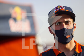 2022-01-08 - Benavides Kevin (arg), Red Bull KTM Factory Racing, KTM 450 Rally Factory Replica, Moto, W2RC, portrait during the Rest Day of the Dakar Rally 2022 on January 8th 2022 in Riyadh, Saudi Arabia - REST DAY OF THE DAKAR RALLY 2022 - RALLY - MOTORS