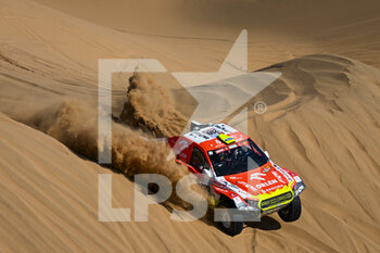 2022-01-10 - 209 Prokop Martin (cze), Chytka Viktor (cze), Benzina Orlen Team, Ford Raptor RS Cross Country T1+, Auto FIA T1/T2, action during the Stage 8 of the Dakar Rally 2022 between Al Dawadimi and Wadi Ad Dawasir, on January 10th 2022 in Wadi Ad Dawasir, Saudi Arabia - STAGE 8 OF THE DAKAR RALLY 2022 BETWEEN AL DAWADIMI AND WADI AD DAWASIR - RALLY - MOTORS