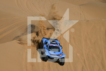 2022-01-10 - 235 Pisano Michael (fra), Delfino Max (fra), MD Rallye Sport, Optimus MD Rallye, Auto FIA T1/T2, action during the Stage 8 of the Dakar Rally 2022 between Al Dawadimi and Wadi Ad Dawasir, on January 10th 2022 in Wadi Ad Dawasir, Saudi Arabia - STAGE 8 OF THE DAKAR RALLY 2022 BETWEEN AL DAWADIMI AND WADI AD DAWASIR - RALLY - MOTORS