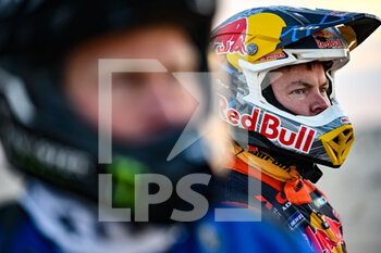 2022-01-11 - Price Toby (aus), Red Bull KTM Factory Racing, KTM 450 Rally Factory Replica, Moto, W2RC, portrait during the Stage 8 of the Dakar Rally 2022 between Al Dawadimi and Wadi Ad Dawasir, on January 10th 2022 in Wadi Ad Dawasir, Saudi Arabia - STAGE 8 OF THE DAKAR RALLY 2022 BETWEEN AL DAWADIMI AND WADI AD DAWASIR - RALLY - MOTORS