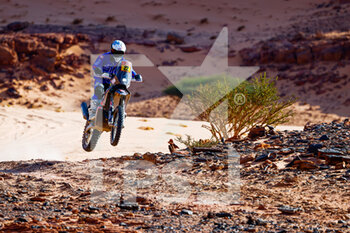 2022-01-11 - 22 Giemza Maciej (pol), Orlen Team, KTM FR 450, Moto, action during the Stage 9 of the Dakar Rally 2022 around Wadi Ad Dawasir, on January 11th 2022 in Wadi Ad Dawasir, Saudi Arabia - STAGE 9 OF THE DAKAR RALLY 2022 AROUND WADI AD DAWASIR - RALLY - MOTORS