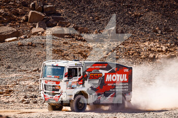 2022-01-11 - 540 Besnard Sylvain (fra), Laliche Sylvain (fra), Cappucio Frédéric (fra), Team SSP, Man TGA 114, Motul, T5 FIA Camion, action during the Stage 9 of the Dakar Rally 2022 around Wadi Ad Dawasir, on January 11th 2022 in Wadi Ad Dawasir, Saudi Arabia - STAGE 9 OF THE DAKAR RALLY 2022 AROUND WADI AD DAWASIR - RALLY - MOTORS