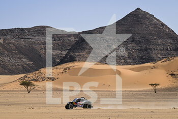 2022-01-11 - 305 Lopez Contardo Francisco (chl), Latrach Vinagre Juan Pablo (chl), EKS - South Racing, Can-Am XRS, T3 FIA, W2RC, action during the Stage 9 of the Dakar Rally 2022 around Wadi Ad Dawasir, on January 11th 2022 in Wadi Ad Dawasir, Saudi Arabia - STAGE 9 OF THE DAKAR RALLY 2022 AROUND WADI AD DAWASIR - RALLY - MOTORS