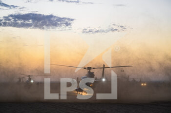 2022-01-12 - Helicopter, Mike 1 during the Stage 10 of the Dakar Rally 2022 between Wadi Ad Dawasir and Bisha, on January 12th 2022 in Bisha, Saudi Arabia - STAGE 10 OF THE DAKAR RALLY 2022 BETWEEN WADI AD DAWASIR AND BISHA - RALLY - MOTORS