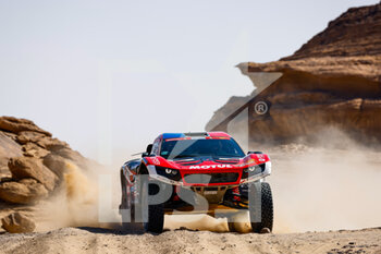 2022-01-12 - 212 Serradori Mathieu (fra), Minaudier Loic (fra), SRT Racing, Century CR6, Auto FIA T1/T2, W2RC, Motul, W2RC, action during the Stage 10 of the Dakar Rally 2022 between Wadi Ad Dawasir and Bisha, on January 12th 2022 in Bisha, Saudi Arabia - STAGE 10 OF THE DAKAR RALLY 2022 BETWEEN WADI AD DAWASIR AND BISHA - RALLY - MOTORS