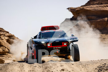2022-01-12 - 200 Peterhansel Stéphane (fra), Boulanger Edouard (fra), Team Audi Sport, Audi RS Q e-tron, Auto FIA T1/T2, action during the Stage 10 of the Dakar Rally 2022 between Wadi Ad Dawasir and Bisha, on January 12th 2022 in Bisha, Saudi Arabia - STAGE 10 OF THE DAKAR RALLY 2022 BETWEEN WADI AD DAWASIR AND BISHA - RALLY - MOTORS