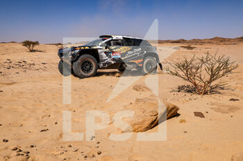 2022-01-12 - 206 Al Qassimi Sheikh Khalid (are), Von Zitzewitz Dirk (ger), PH Sport, Abu Dhabi Racing, Peugeot 3008 DKR, Auto FIA T1/T2, action during the Stage 10 of the Dakar Rally 2022 between Wadi Ad Dawasir and Bisha, on January 12th 2022 in Bisha, Saudi Arabia - STAGE 10 OF THE DAKAR RALLY 2022 BETWEEN WADI AD DAWASIR AND BISHA - RALLY - MOTORS