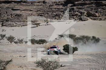 2022-01-12 - 201 Al-Attiyah Nasser (qat), Baumel Batthieu (fra), Toyota Gazoo Racing, Toyota GR DKR Hilux T1+, Auto FIA T1/T2, W2RC, action during the Stage 10 of the Dakar Rally 2022 between Wadi Ad Dawasir and Bisha, on January 12th 2022 in Bisha, Saudi Arabia - STAGE 10 OF THE DAKAR RALLY 2022 BETWEEN WADI AD DAWASIR AND BISHA - RALLY - MOTORS