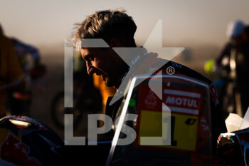 2022-01-13 - Benavides Kevin (arg), Red Bull KTM Factory Racing, KTM 450 Rally Factory Replica, Moto, W2RC, portrait during the Stage 11 of the Dakar Rally 2022 around Bisha, on January 13th 2022 in Bisha, Saudi Arabia - STAGE 11 OF THE DAKAR RALLY 2022 AROUND BISHA - RALLY - MOTORS