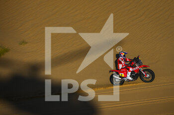 2022-01-13 - 03 Sunderland Sam (aus), GasGas Factory Racing, KTM 450 Rally Factory Replica, Moto, W2RC, action during the Stage 11 of the Dakar Rally 2022 around Bisha, on January 13th 2022 in Bisha, Saudi Arabia - STAGE 11 OF THE DAKAR RALLY 2022 AROUND BISHA - RALLY - MOTORS