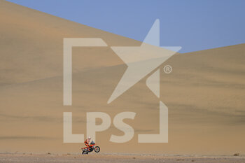 2022-01-13 - 90 Petrucci Danilo (ita), Tech 3 KTM Factory Racing, KTM 450 Rally Factory Replica, Moto, W2RC, action during the Stage 11 of the Dakar Rally 2022 around Bisha, on January 13th 2022 in Bisha, Saudi Arabia - STAGE 11 OF THE DAKAR RALLY 2022 AROUND BISHA - RALLY - MOTORS