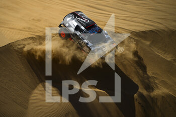 2022-01-13 - 200 Peterhansel Stéphane (fra), Boulanger Edouard (fra), Team Audi Sport, Audi RS Q e-tron, Auto FIA T1/T2, action during the Stage 11 of the Dakar Rally 2022 around Bisha, on January 13th 2022 in Bisha, Saudi Arabia - STAGE 11 OF THE DAKAR RALLY 2022 AROUND BISHA - RALLY - MOTORS