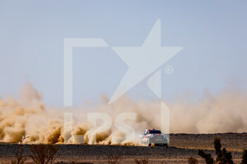 2022-01-13 - 201 Al-Attiyah Nasser (qat), Baumel Batthieu (fra), Toyota Gazoo Racing, Toyota GR DKR Hilux T1+, Auto FIA T1/T2, W2RC, action during the Stage 11 of the Dakar Rally 2022 around Bisha, on January 13th 2022 in Bisha, Saudi Arabia - STAGE 11 OF THE DAKAR RALLY 2022 AROUND BISHA - RALLY - MOTORS