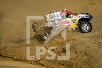 2022-01-13 - 201 Al-Attiyah Nasser (qat), Baumel Batthieu (fra), Toyota Gazoo Racing, Toyota GR DKR Hilux T1+, Auto FIA T1/T2, W2RC, action during the Stage 11 of the Dakar Rally 2022 around Bisha, on January 13th 2022 in Bisha, Saudi Arabia - STAGE 11 OF THE DAKAR RALLY 2022 AROUND BISHA - RALLY - MOTORS